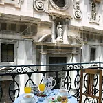 Alojamento de Acomodação e Pequeno-almoço Santa Caterina Palermo